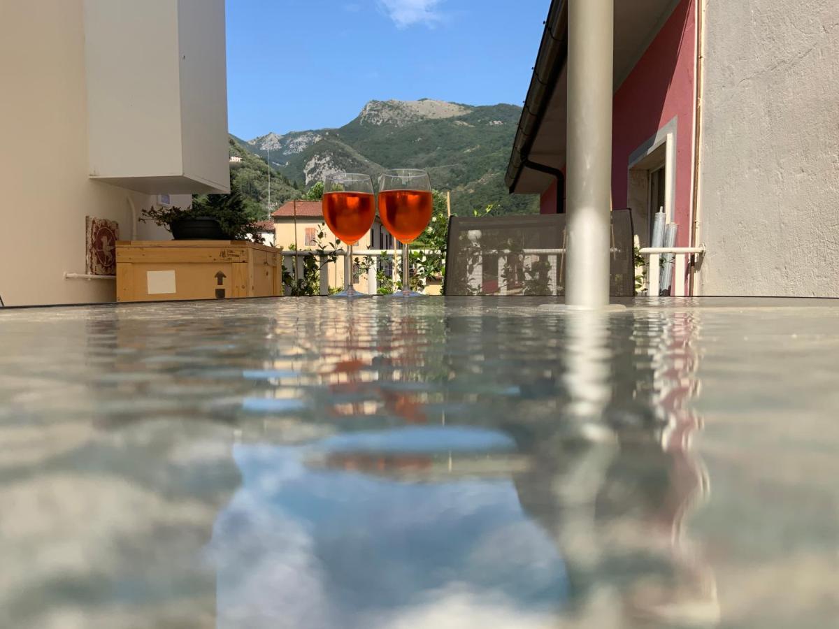 Casa La Wanda - Camaiore Toscana - 2 Bedroom & Terrace Kültér fotó