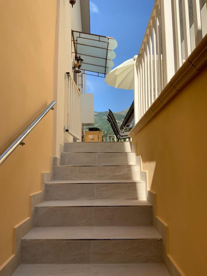Casa La Wanda - Camaiore Toscana - 2 Bedroom & Terrace Kültér fotó