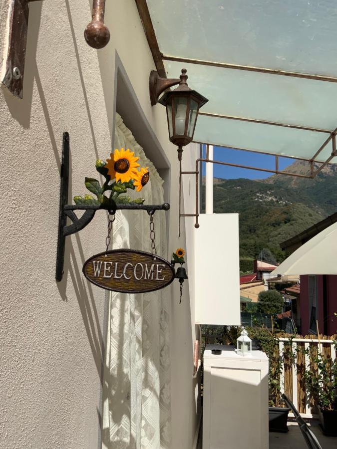 Casa La Wanda - Camaiore Toscana - 2 Bedroom & Terrace Kültér fotó
